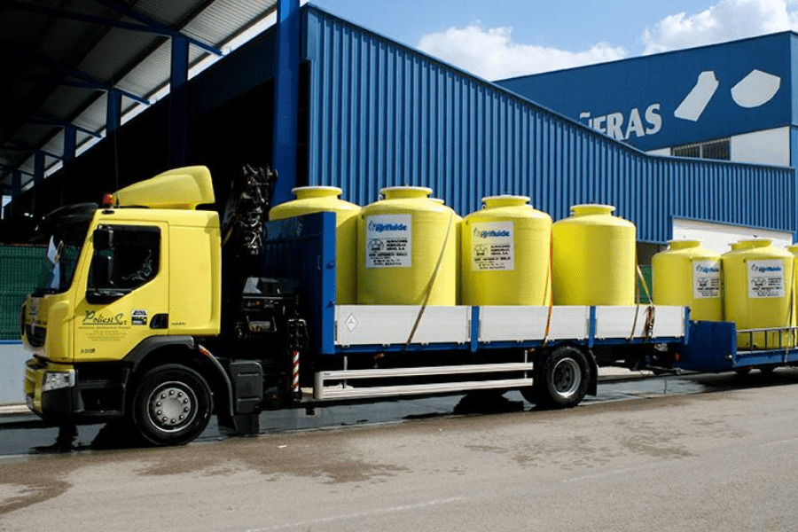 depósitos de Poliéster Sur para almacenar abonos