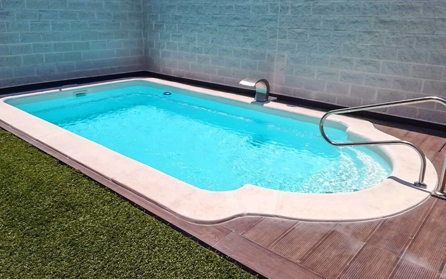 piscina prefabricada de poliéster