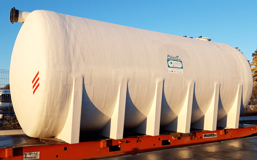 depósito de poliéster a medida para almacenar agua