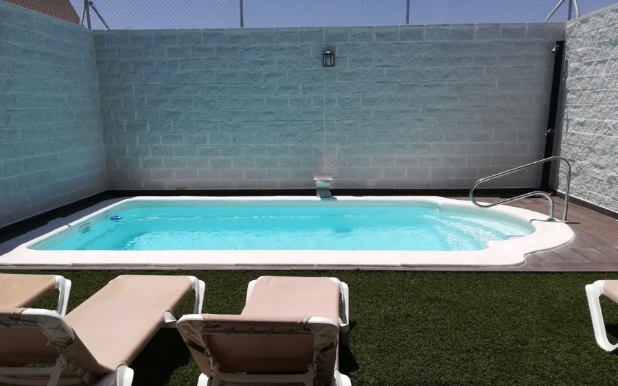 mantenimiento piscinas de poliéster