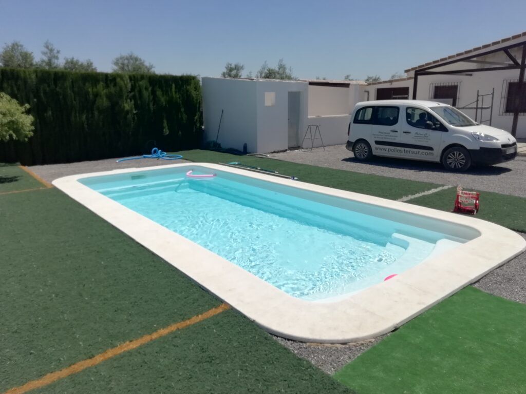 piscina de poliéster
