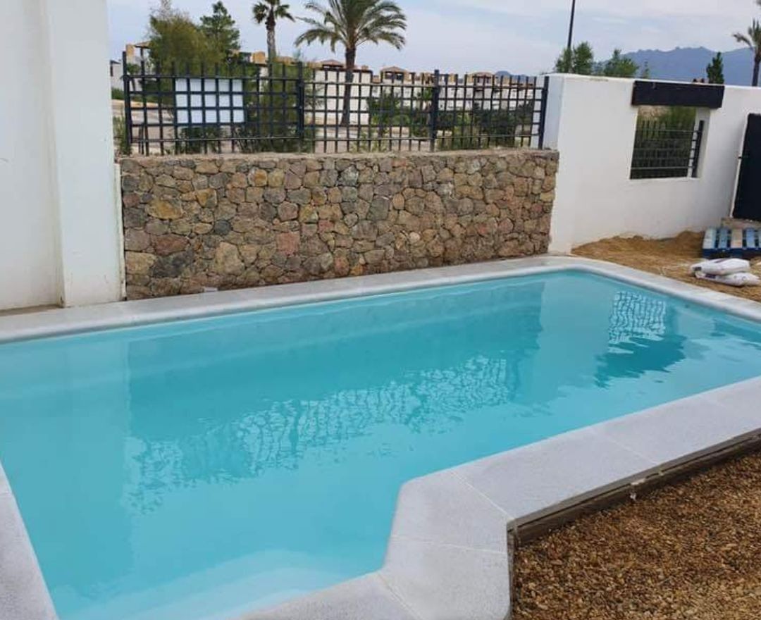 ventajas comprar piscinas prefabricadas 