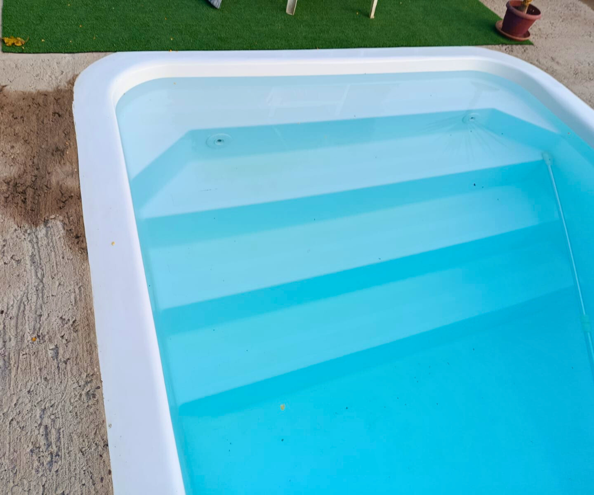 Piscina de poliéster modelo Alba