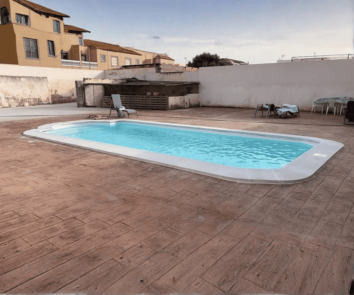 Piscina de poliéster modelo Celia - Imagen 6