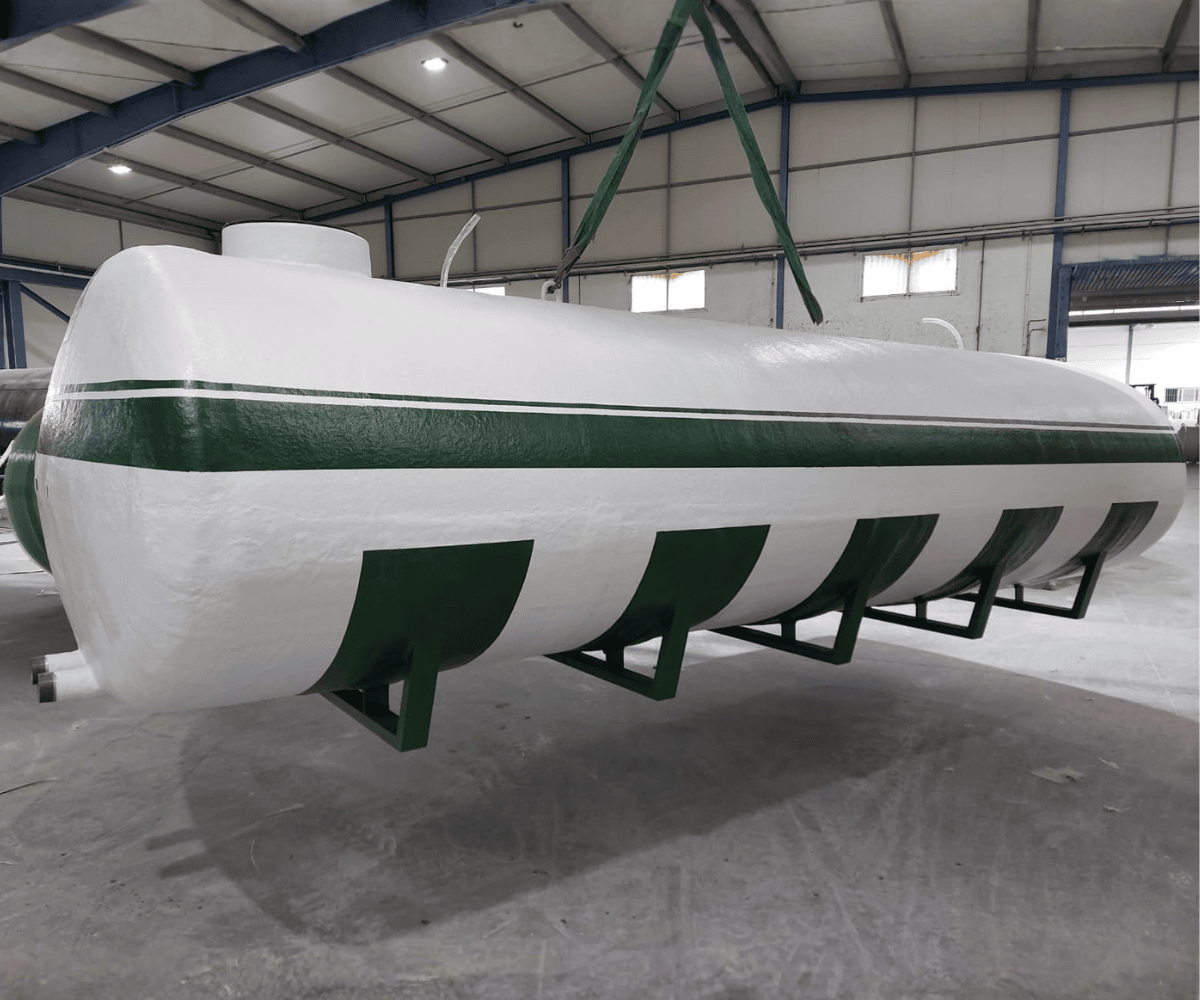 Cuba de poliéster con soporte metálico