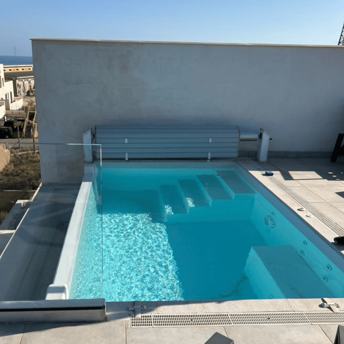 Piscina de poliéster modelo Greta