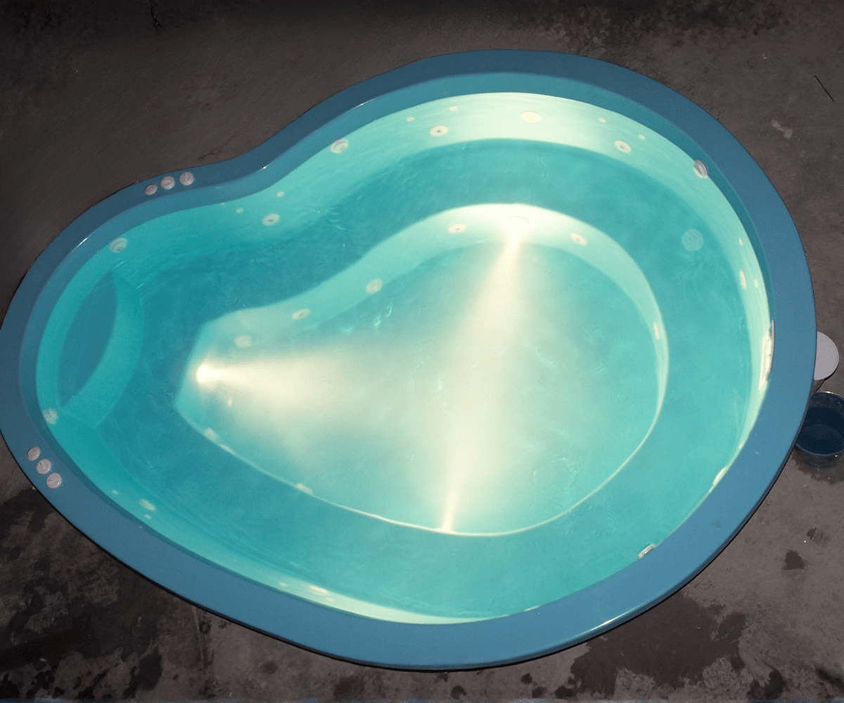 Piscina de hidromasaje con hidrojets