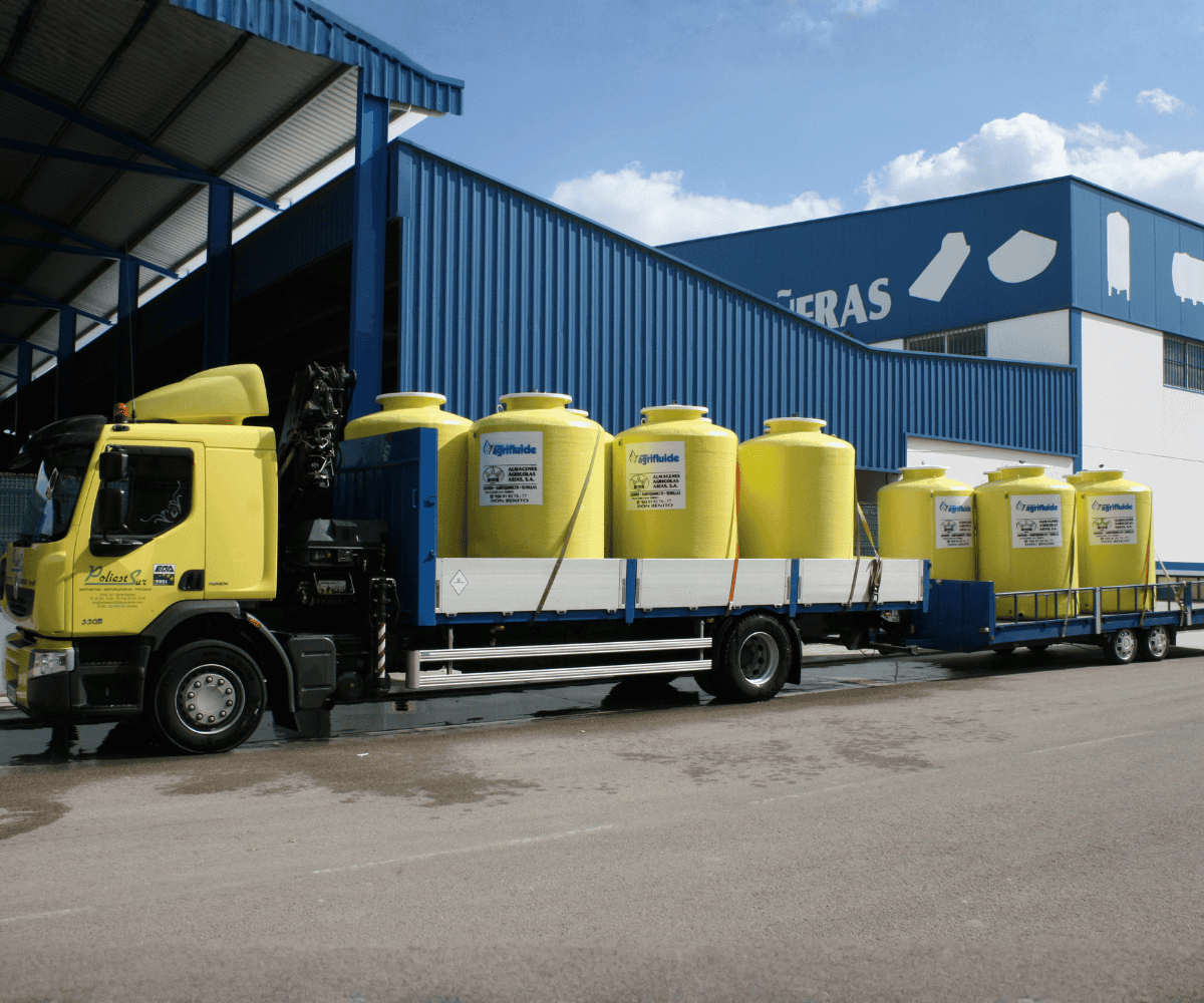 Depósito de poliéster vertical de fondo plano