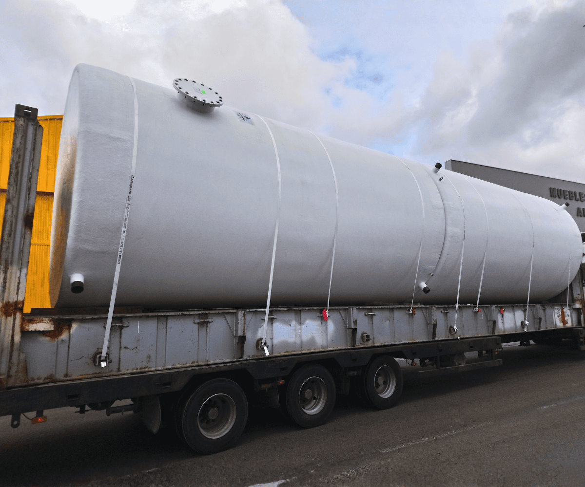 Depósito de poliéster vertical de fondo plano