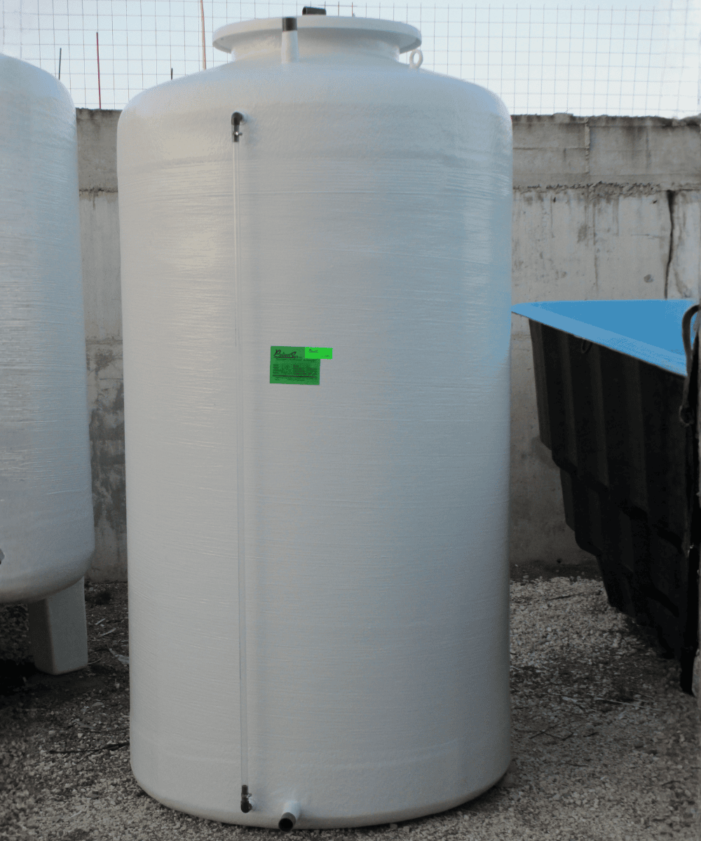 Depósito de poliéster vertical de fondo plano