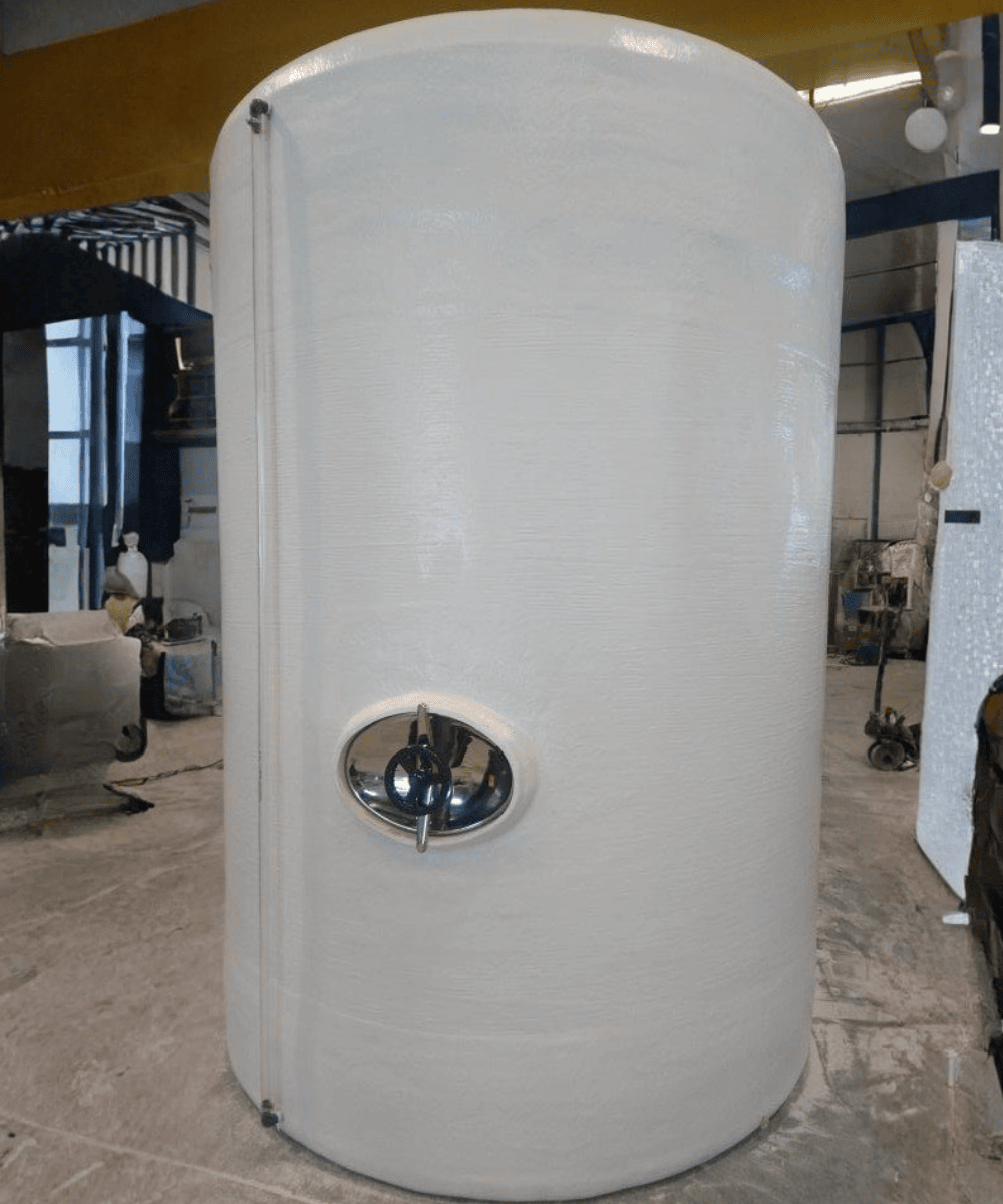 Depósito de poliéster vertical de fondo plano